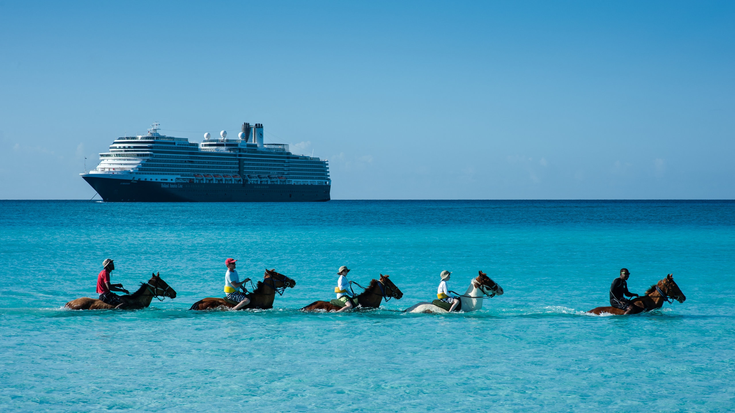 little san salvador island bahamas