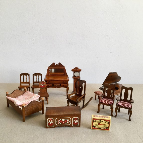 1 12 scale dollhouse furniture