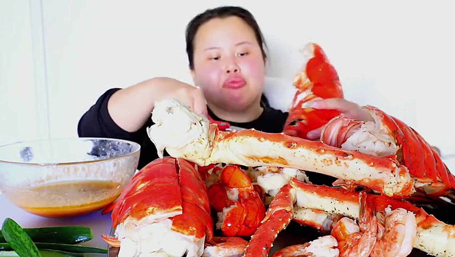 mukbang seafood