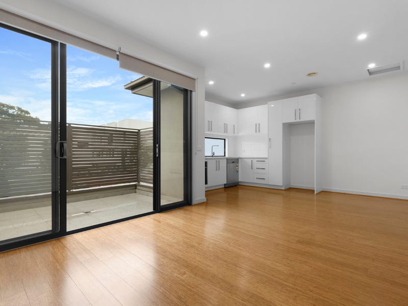 rent in springvale