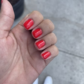 victoria nails broadway