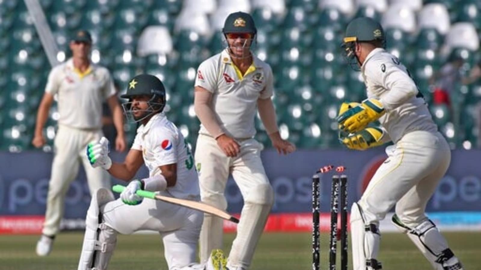 pakistan vs australia live cricket score