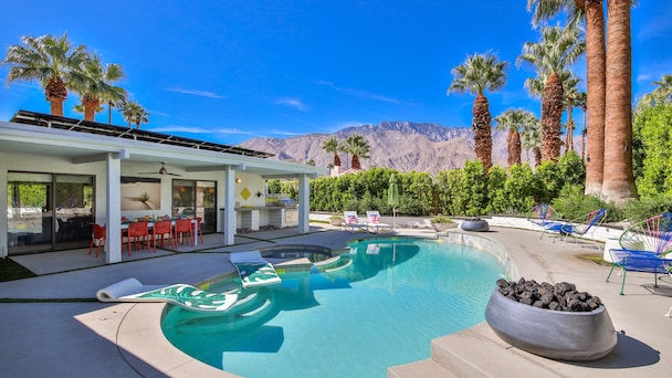 palm springs vrbo with pool