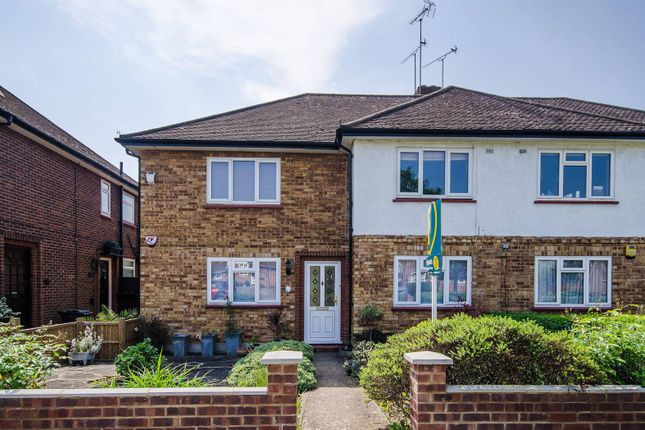 2 bedroom flat to rent in pinner