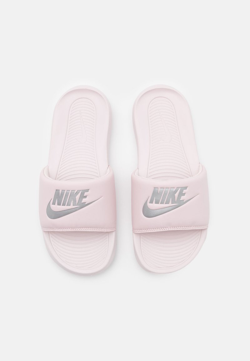 ladies nike sliders