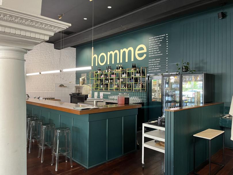 homme wine bar reviews