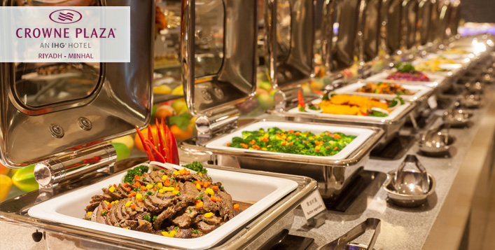 crowne plaza dinner buffet