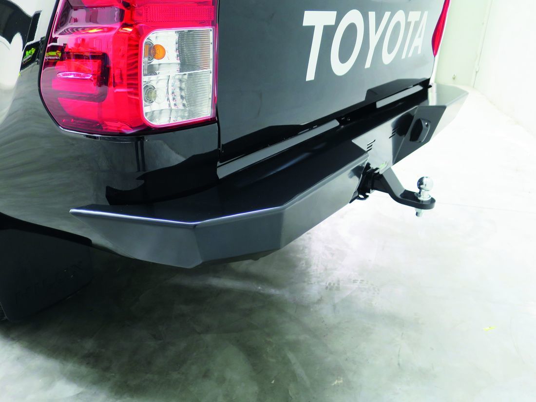 rockingham tow bars