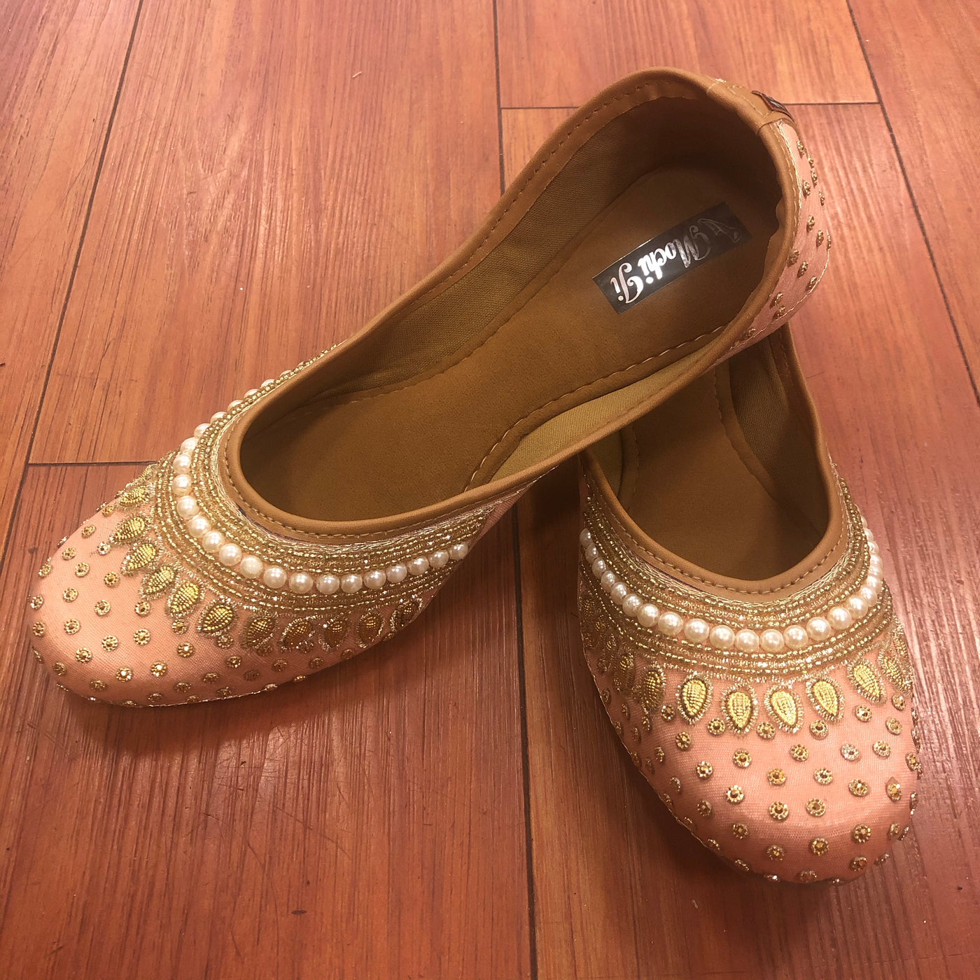 mojari jutti for ladies