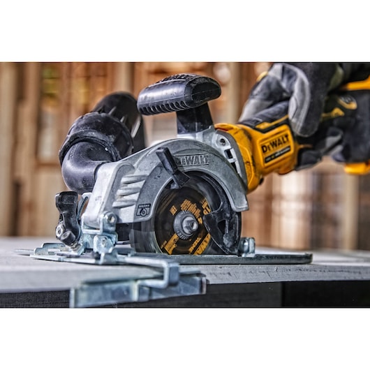 compact circular saw dewalt