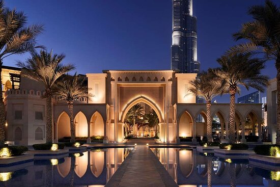 best hotels close to dubai mall