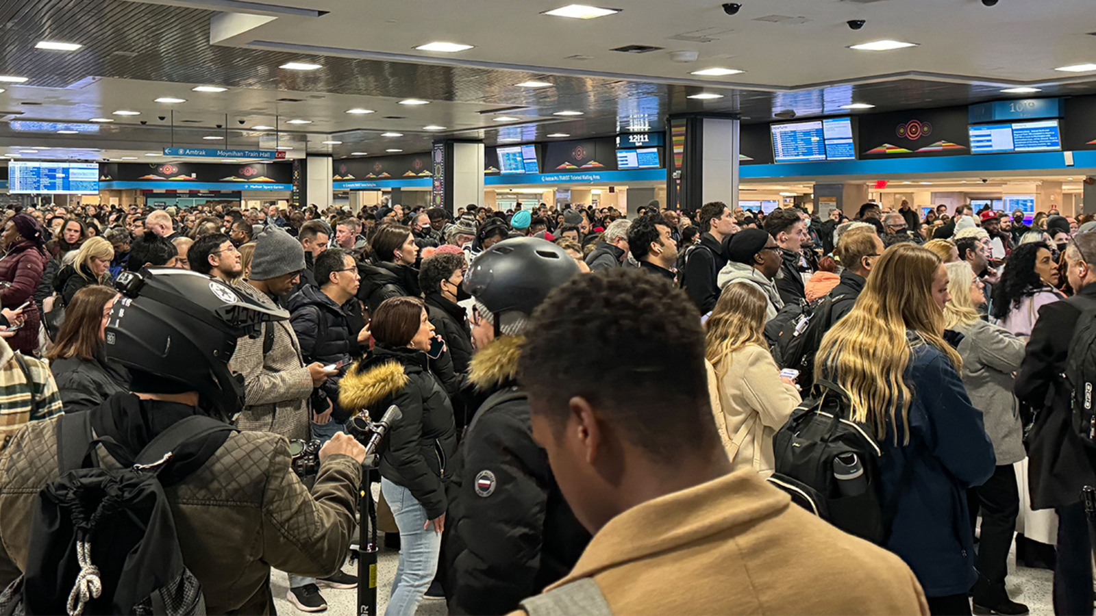 penn station nyc delays