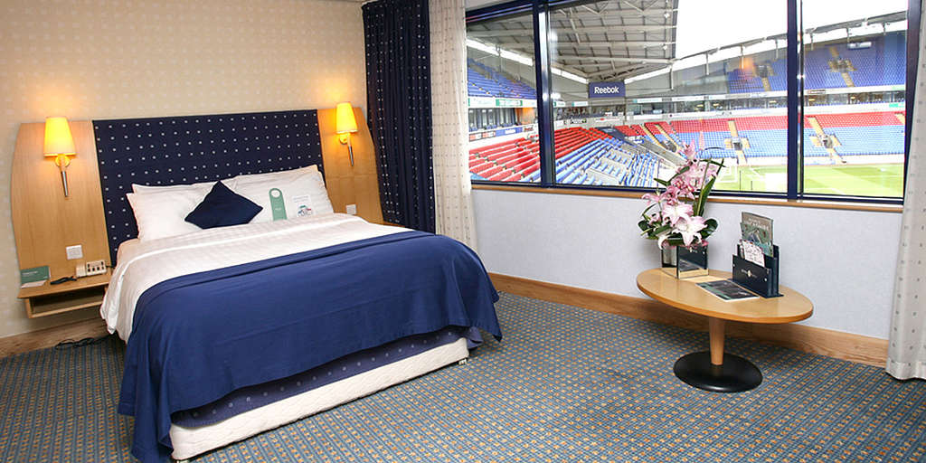 hotel bolton reebok stadium