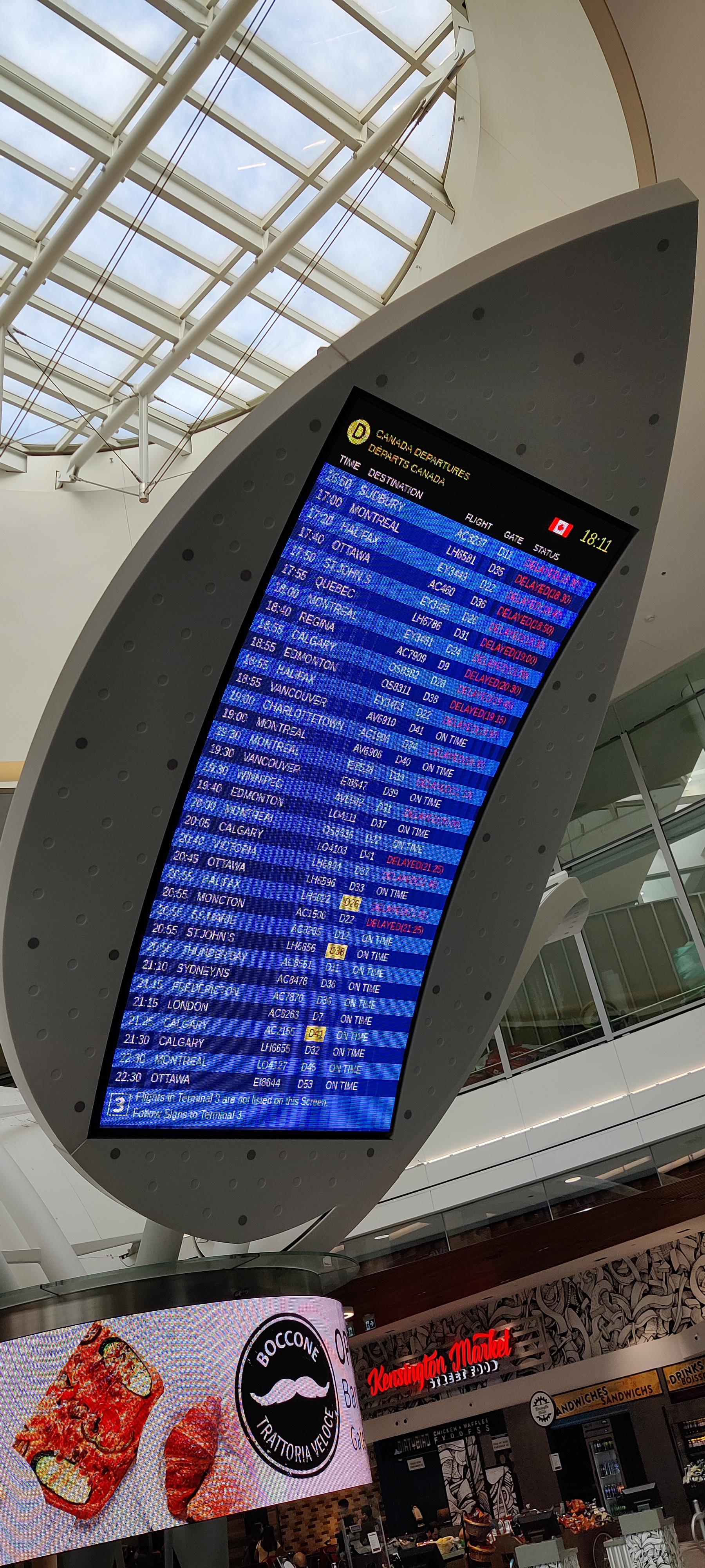 toronto pearson flight status