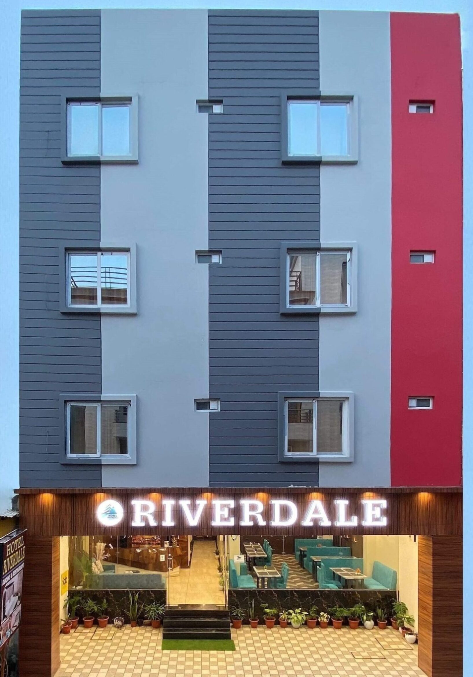 hotel riverdale