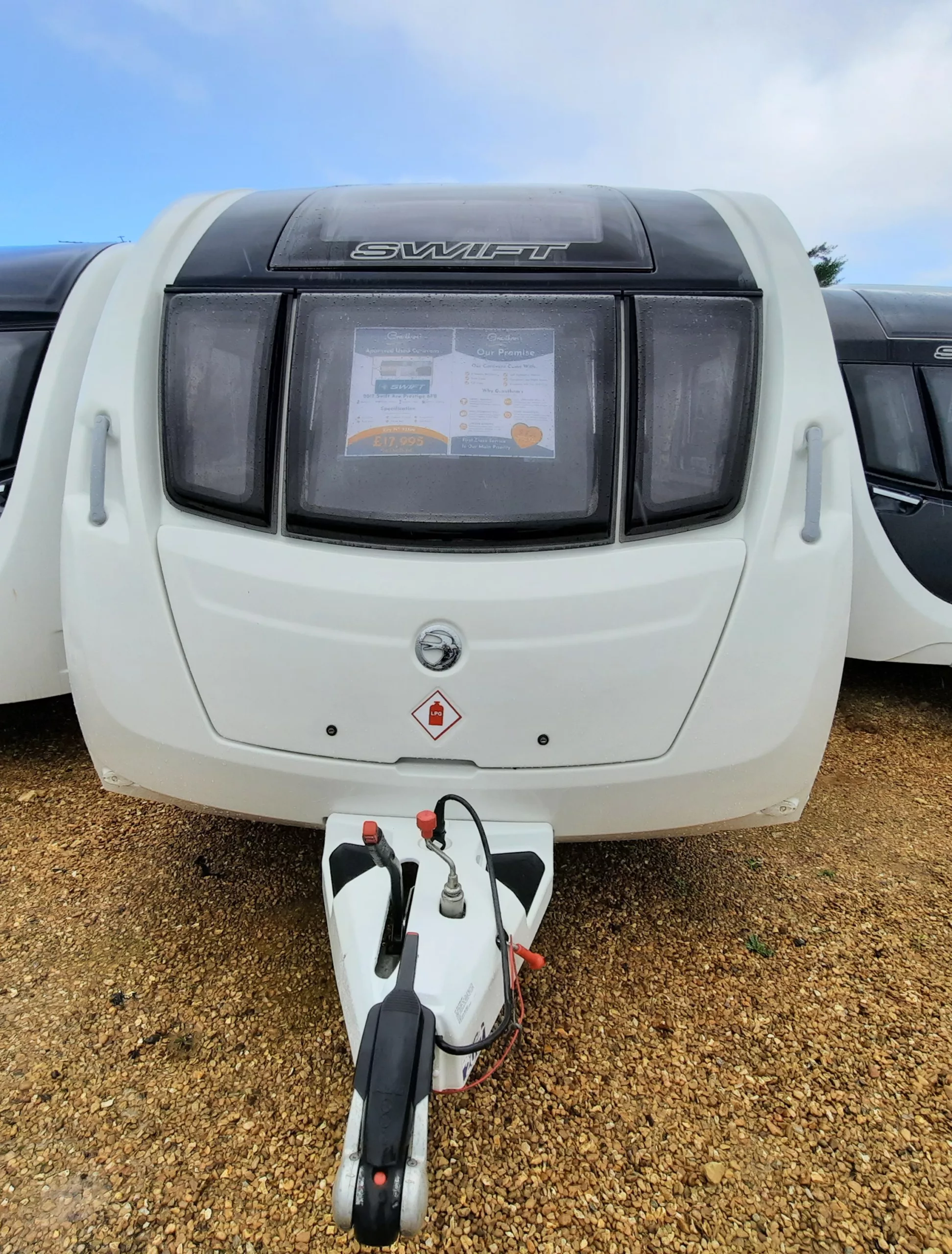 used touring caravans for sale under 1000