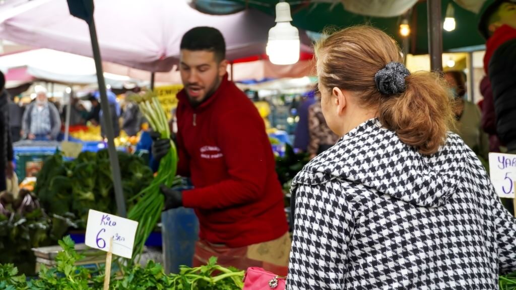 istanbul da kurulan semt pazarları