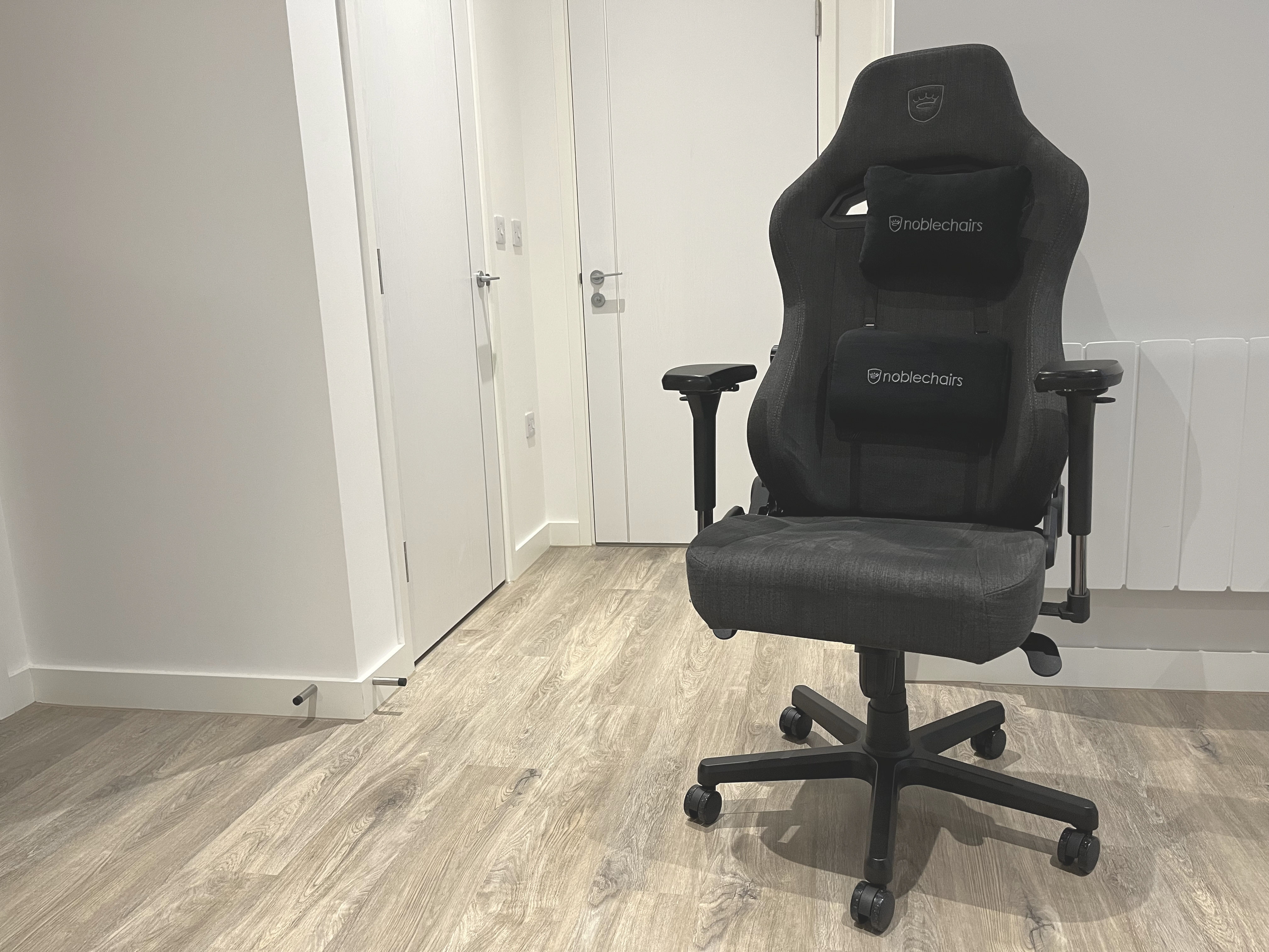 noblechairs uk