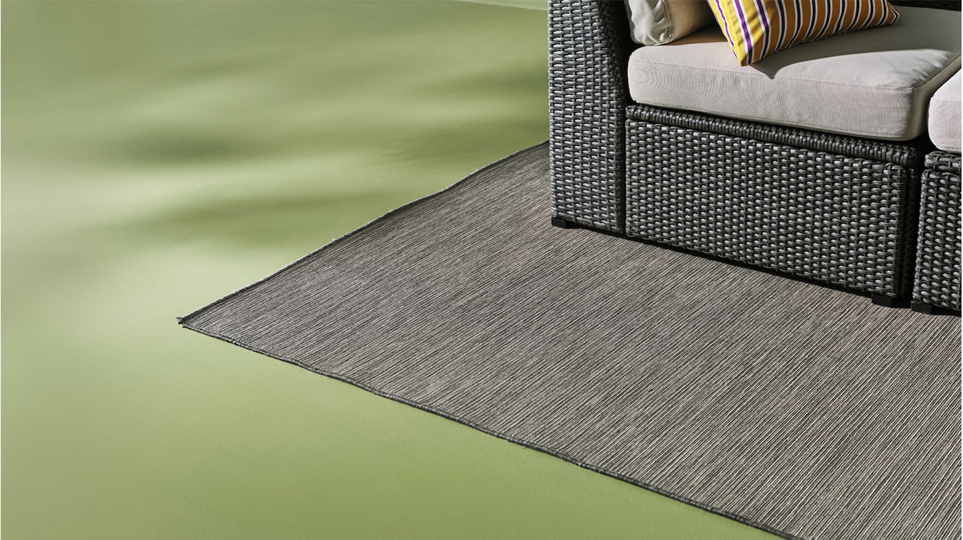 grey outdoor carpet