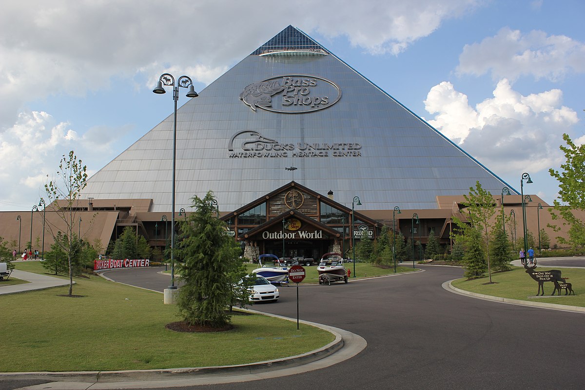 bass pro shop pyramid photos