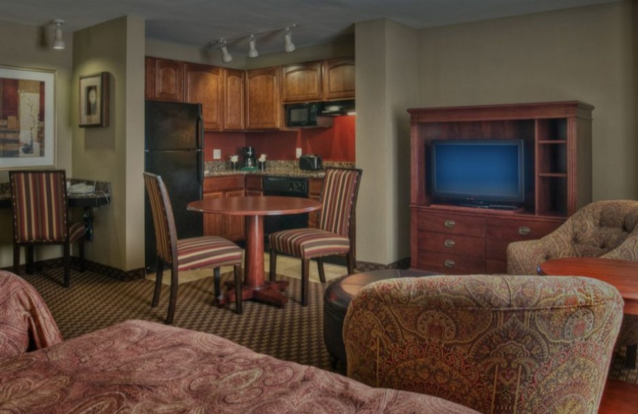 clarion collection hotel arlington court suites arlington va