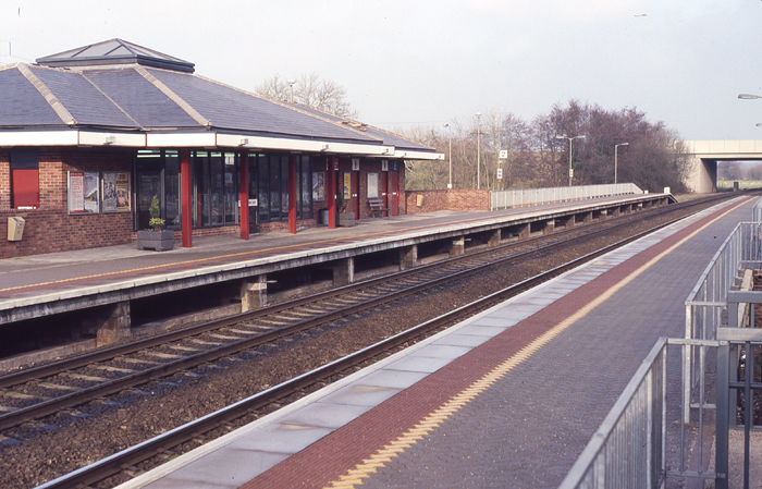 tiverton parkway train station