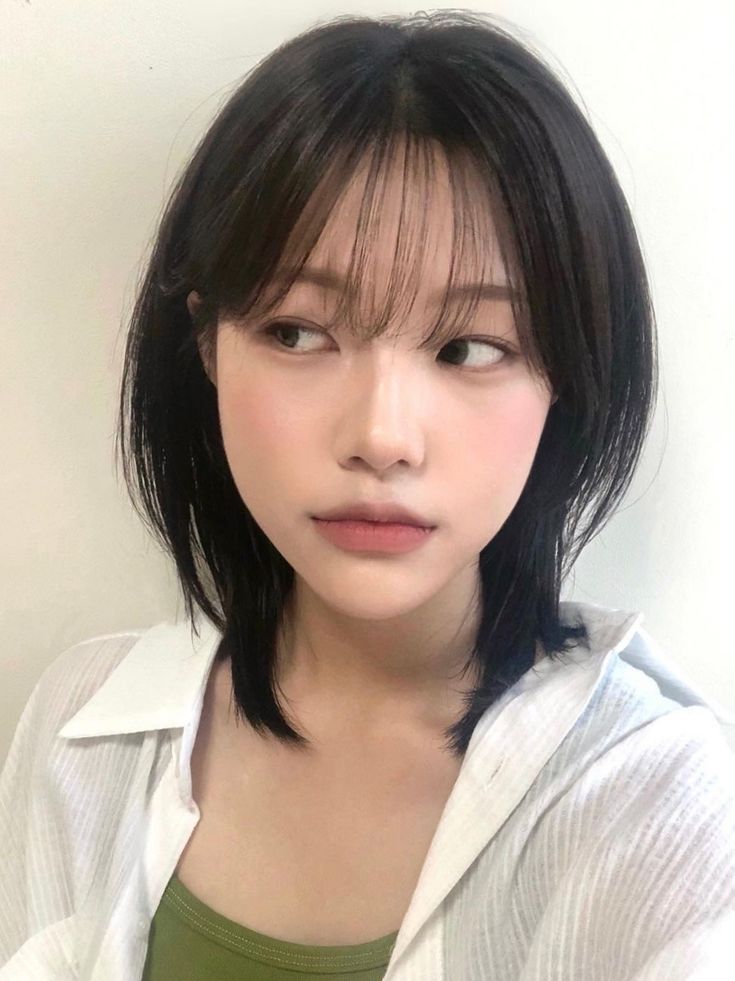 korean short hairstyle female