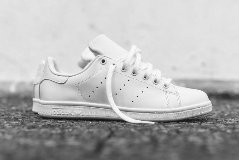 stan smith triple white