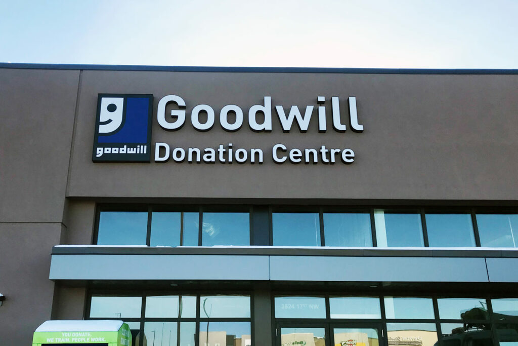 goodwill edmonton hours