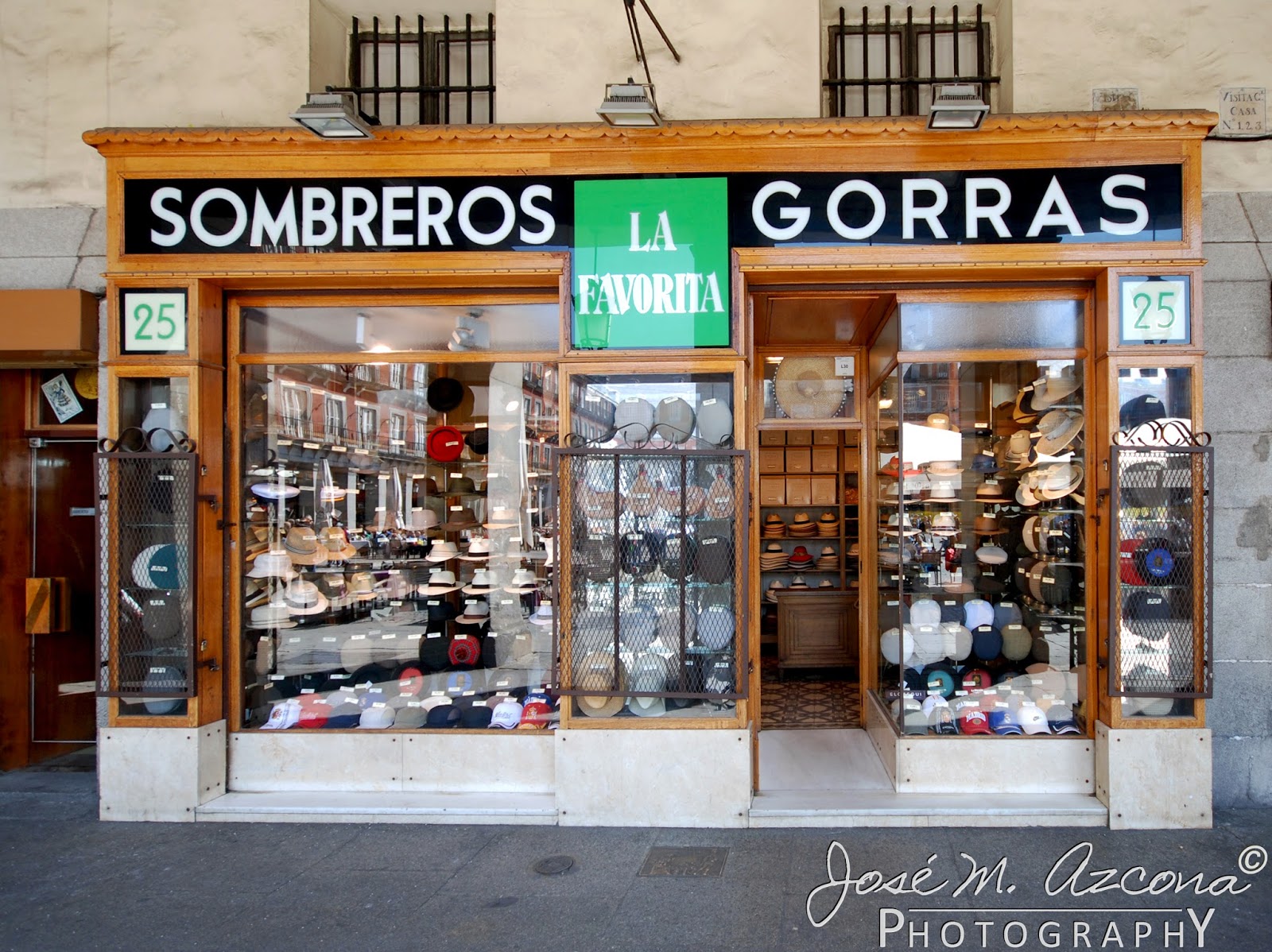 la favorita madrid sombreros