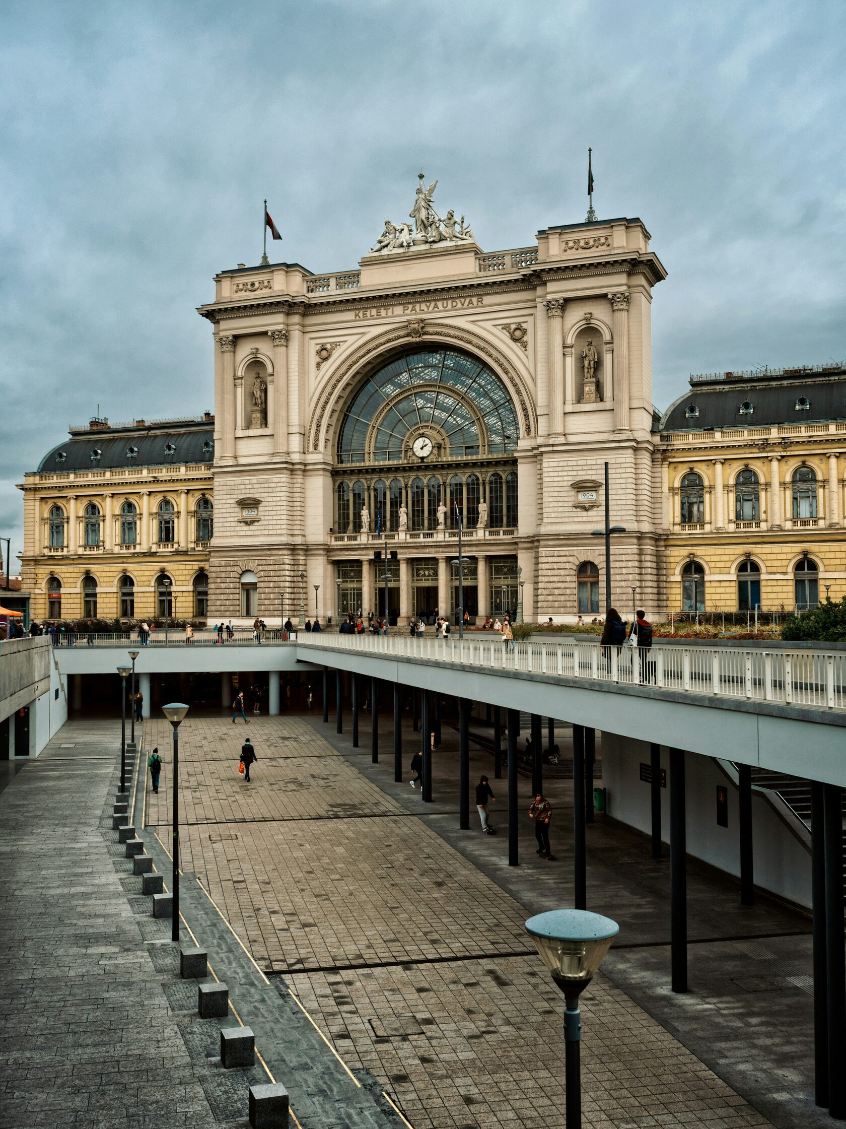 budapest keleti train station timetable