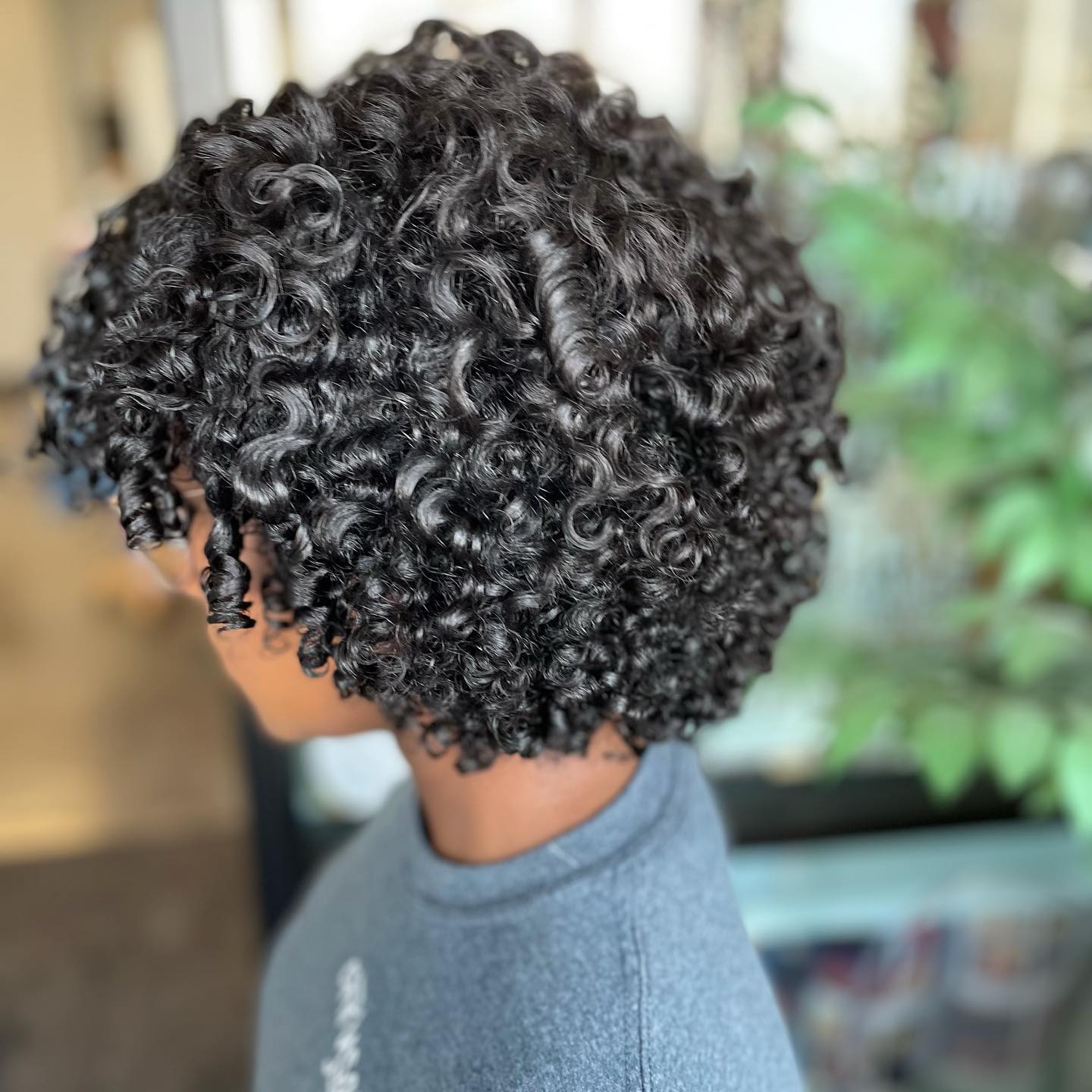 curly stylist near me