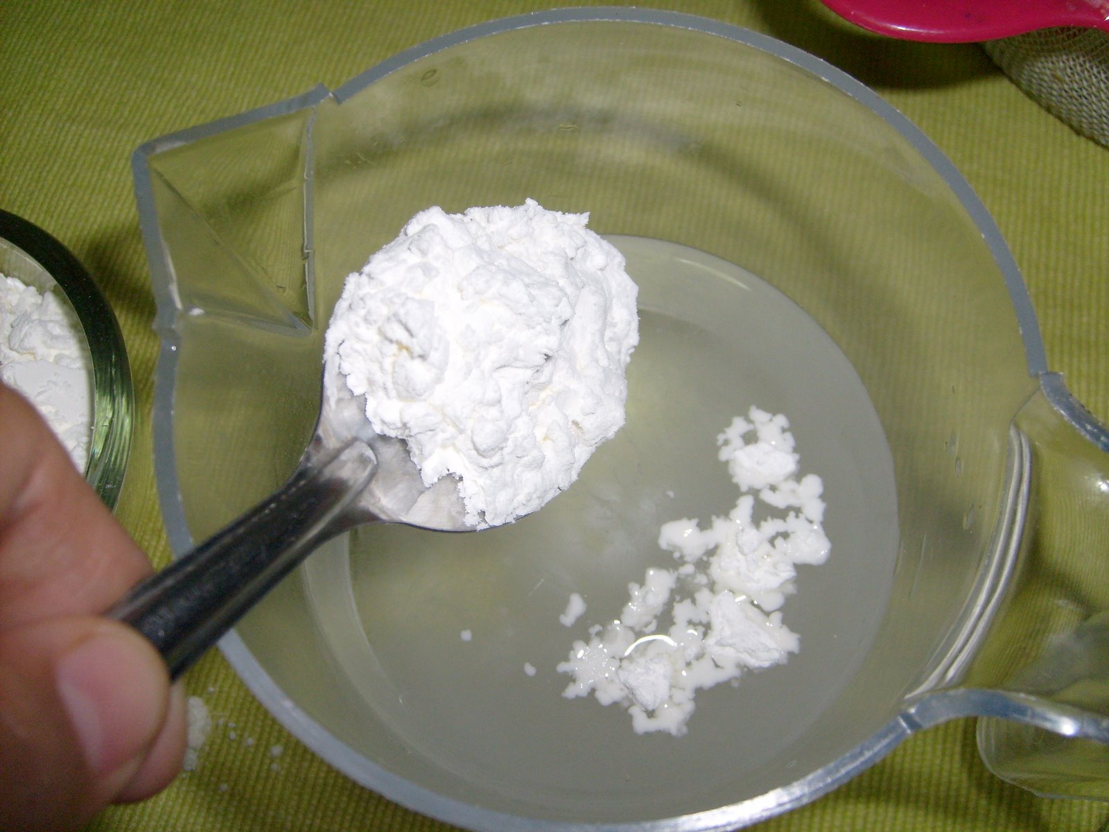 cornstarch meaning in urdu