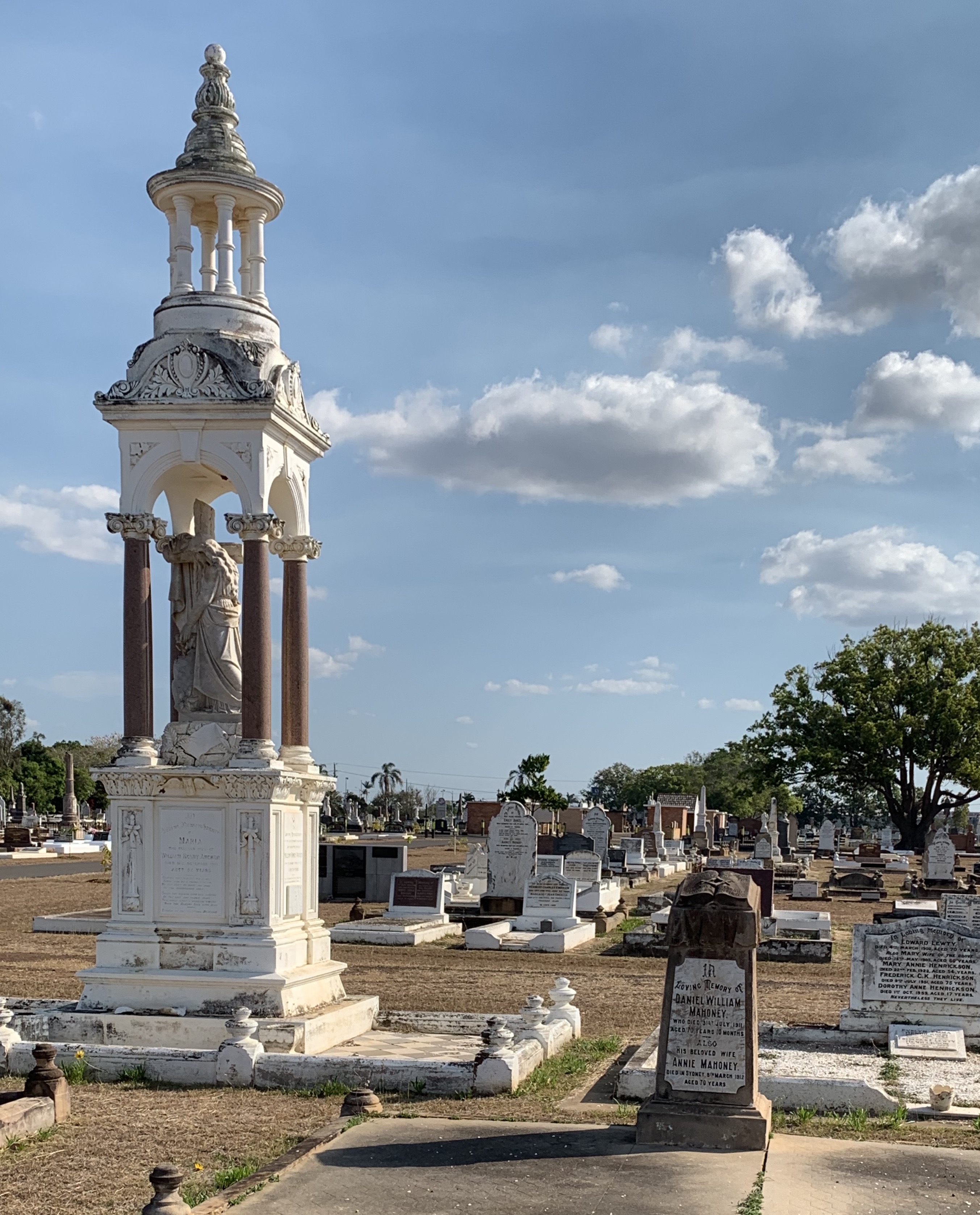 bundaberg cemetery qld