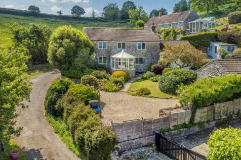 houses for sale combe st nicholas