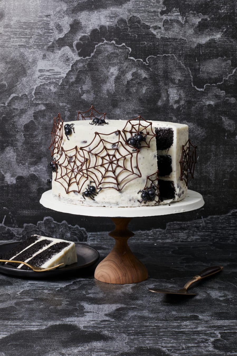 decorations for halloween cakes