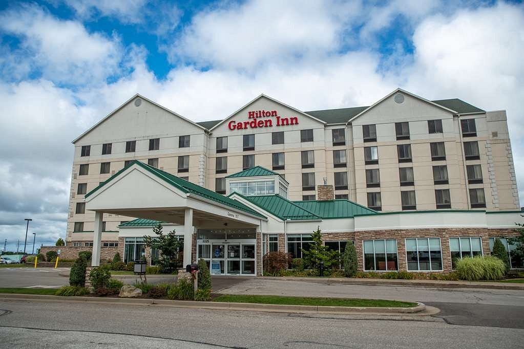 hotels motels in erie pa