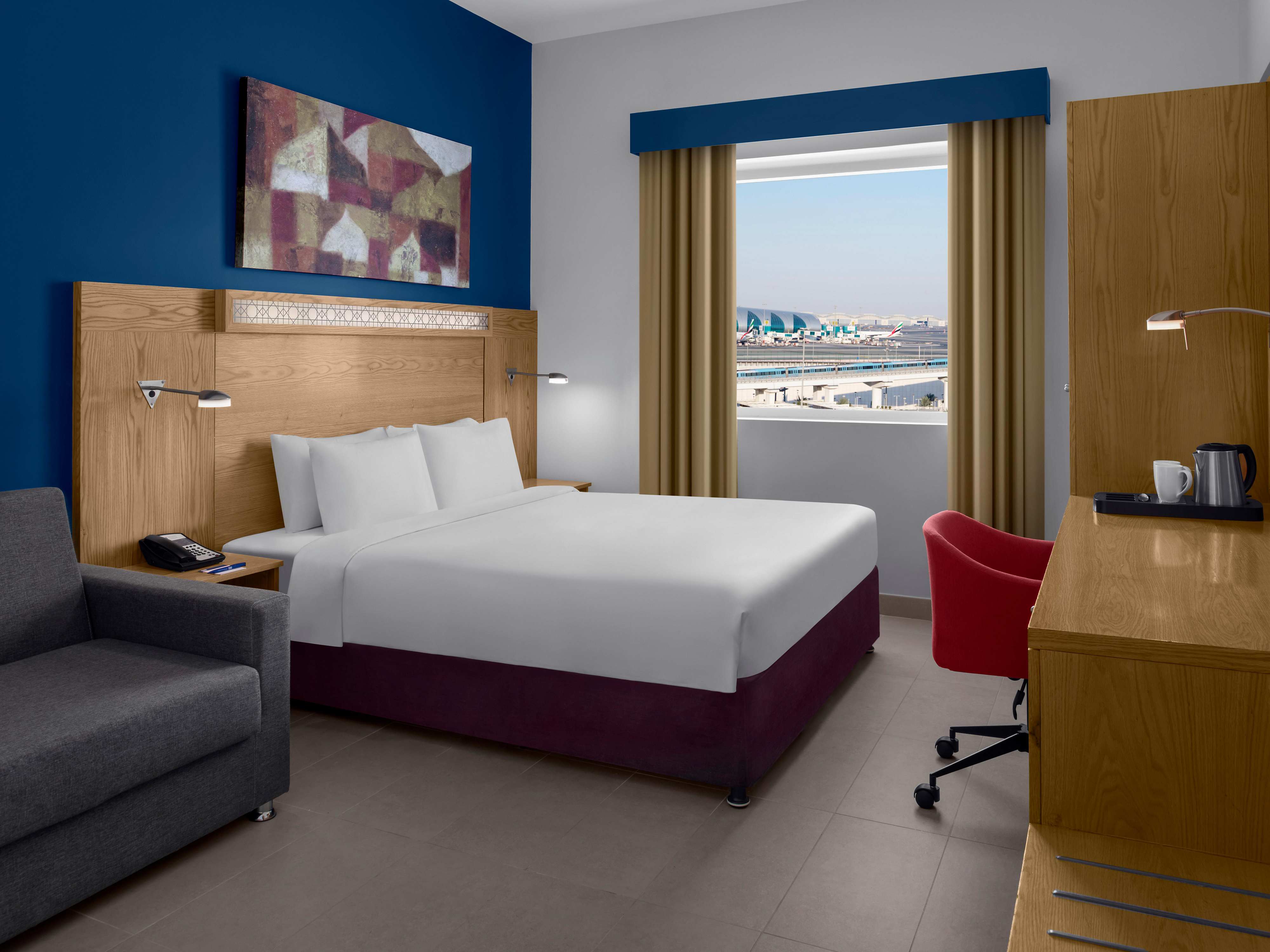 holiday inn express dubai airport hotel