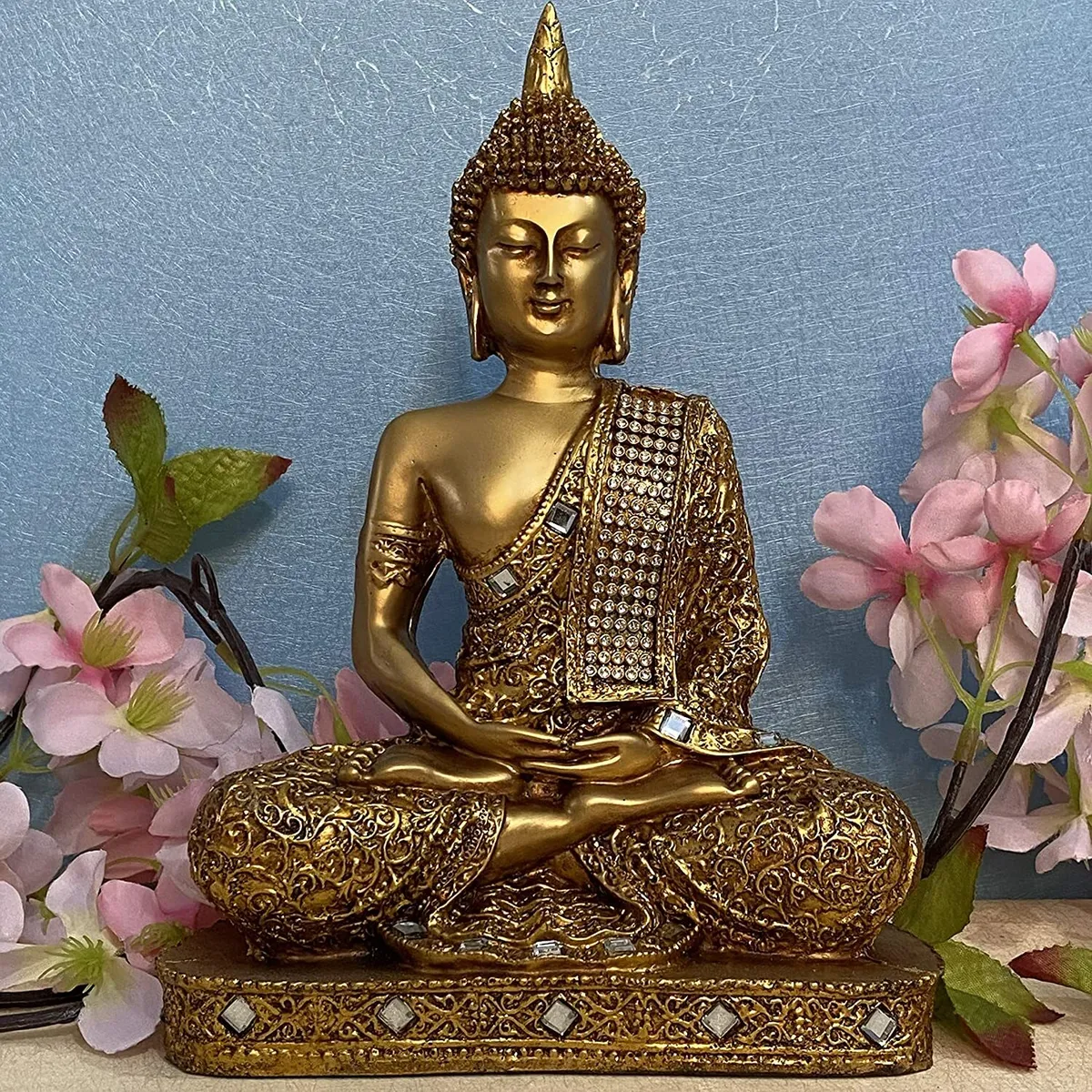 buddha statue showpiece