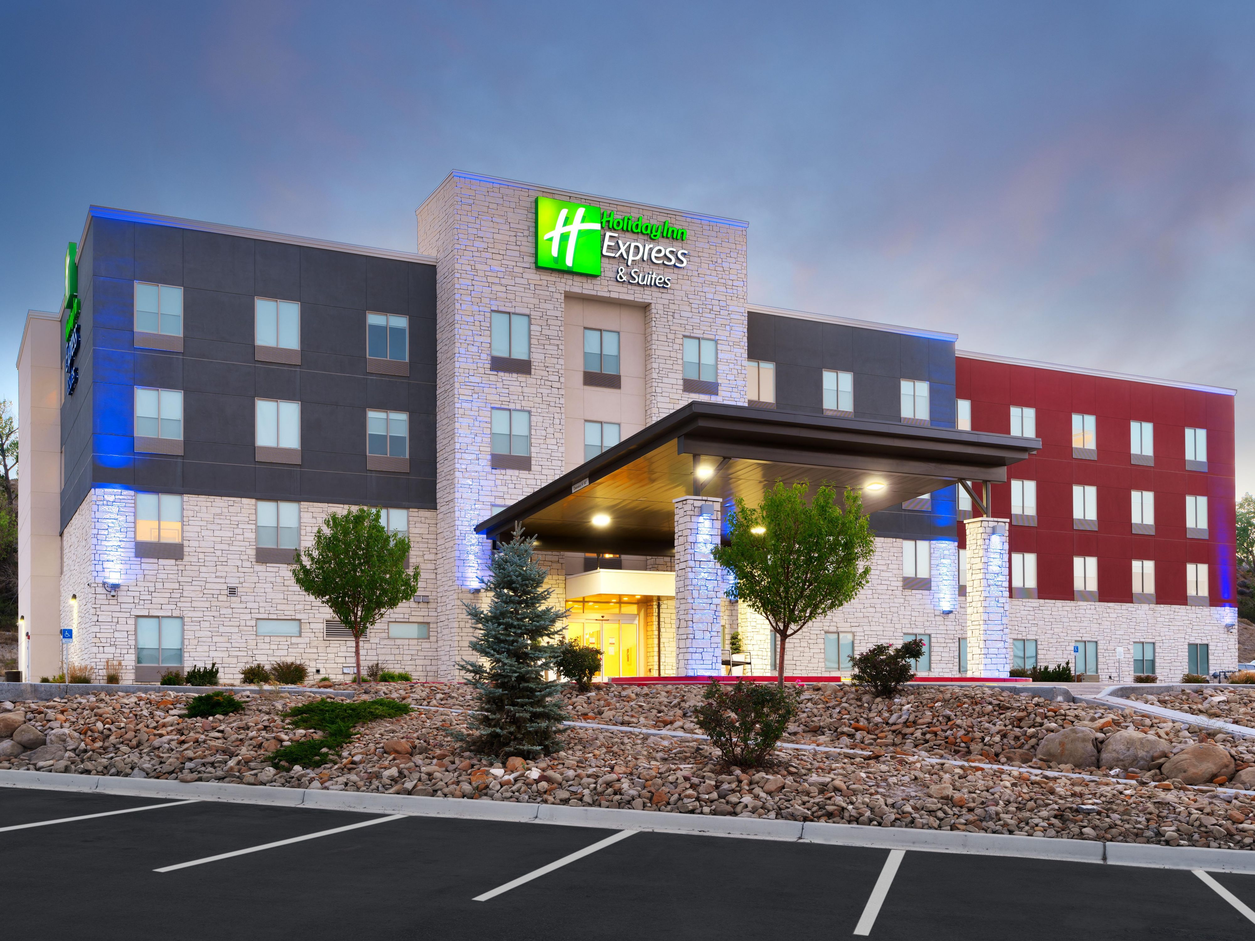 hotel holiday inn near me