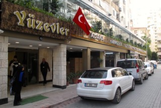 adana yüzevler kebapçısı etiler