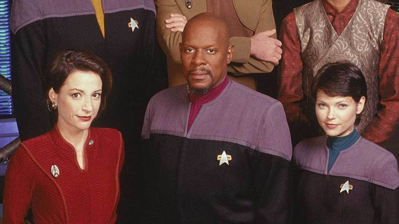 star trek deep space nine uniform change