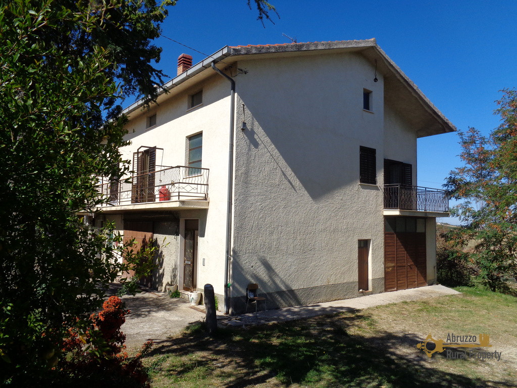 property for sale in abruzzo italy