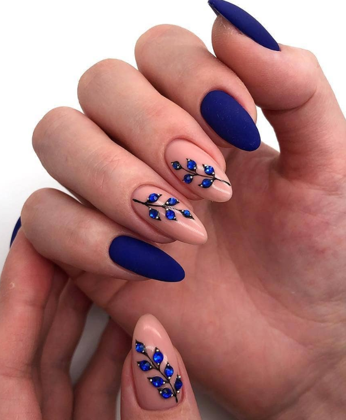 blue nails designs short