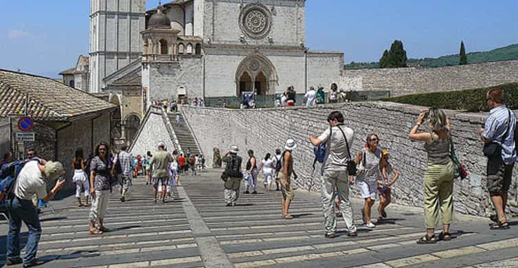 free walking tour assisi