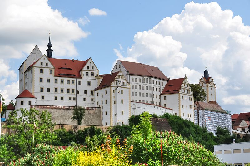 colditz prisoners of the castle