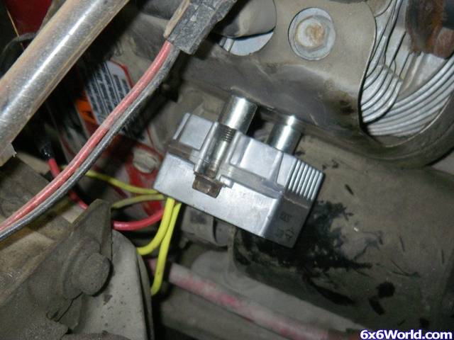 briggs and stratton voltage regulator location