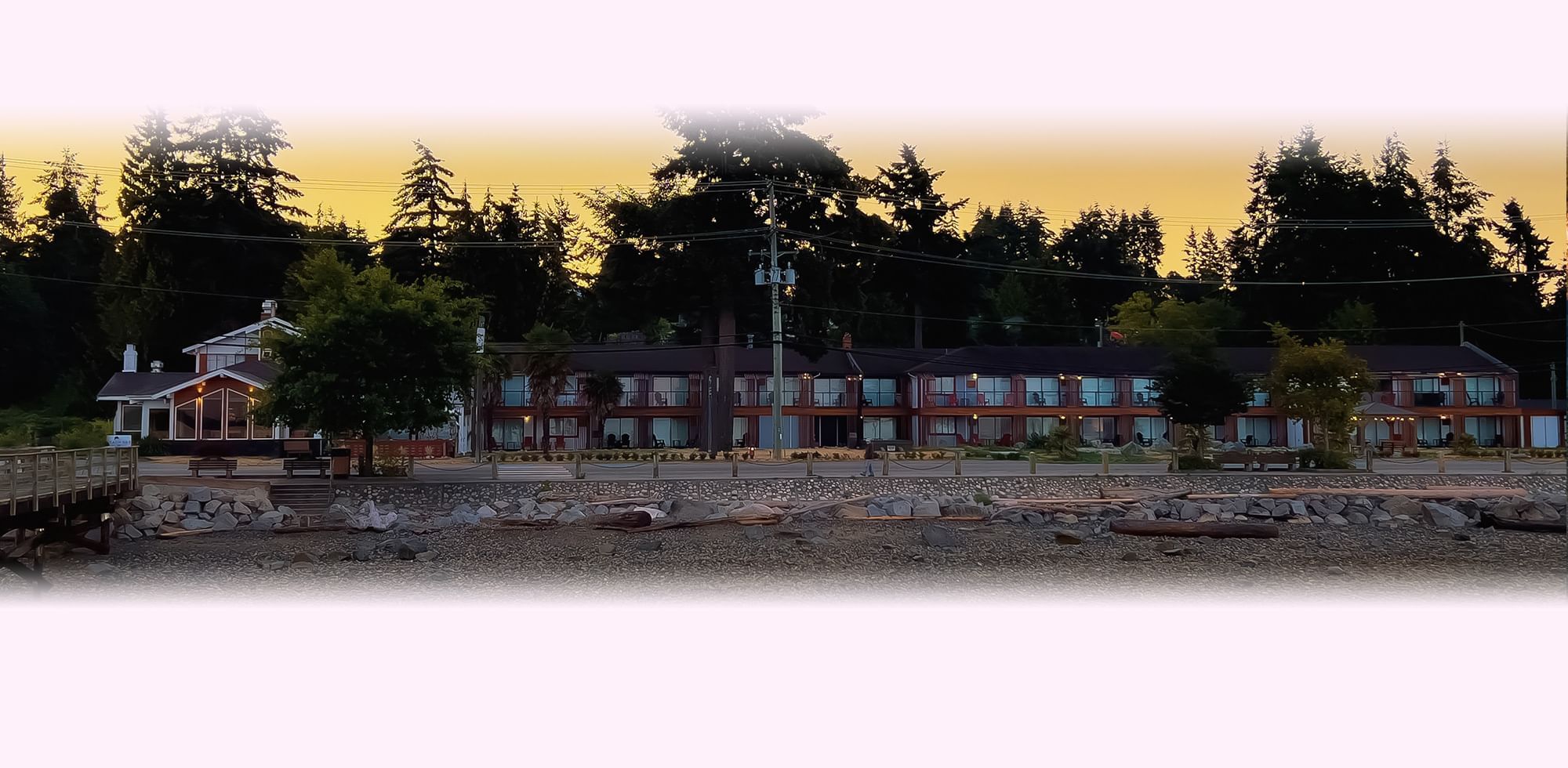 hotels near sechelt bc