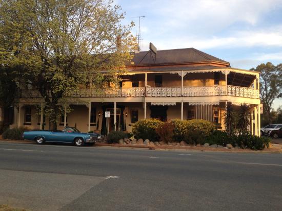 hotels in euroa victoria