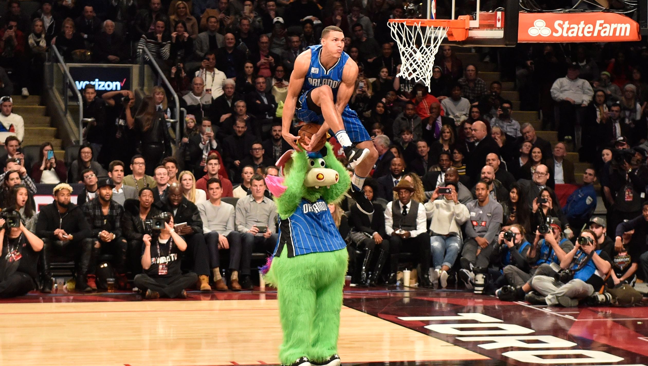 aaron gordon dunk